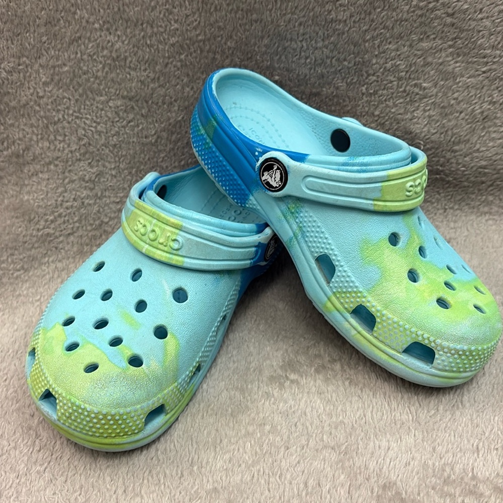 🐊CROCS🐊